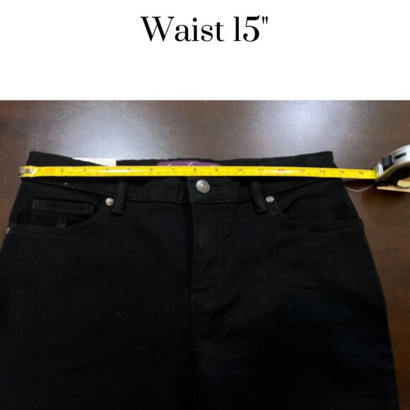 NWT Gloria Vanderbilt Amanda Black Jeans Size 4 short The Original Slimming Jean - Picture 3 of 10